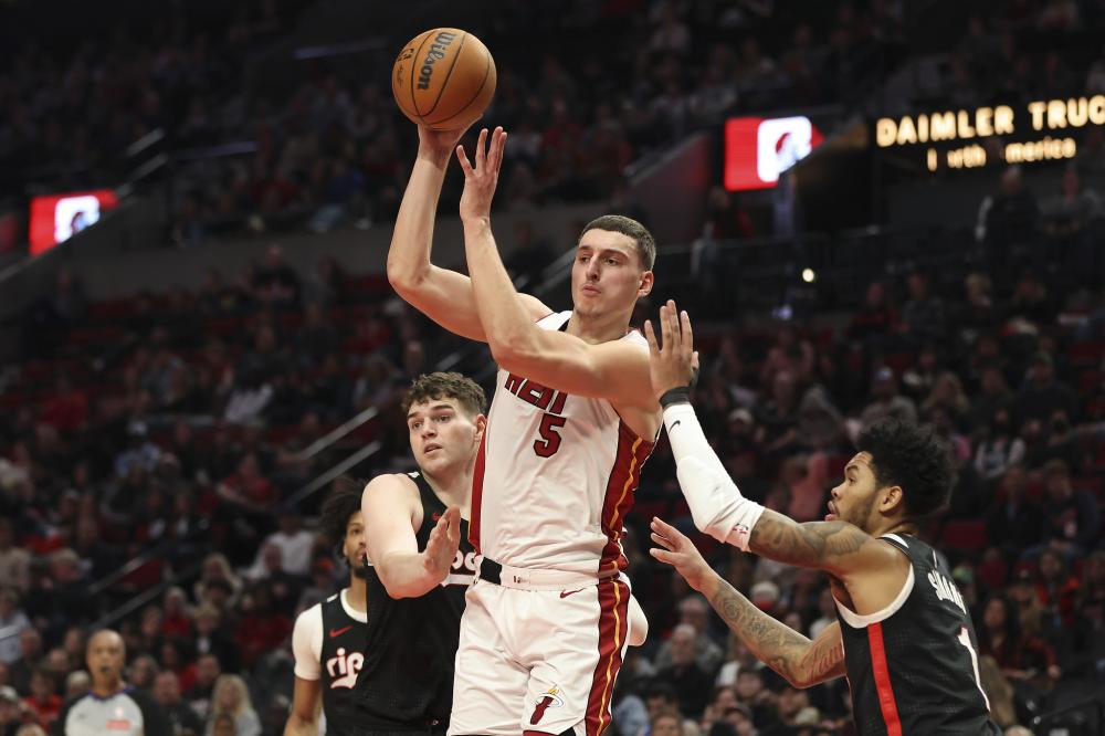 人倍感惊讶 人倍感惊讶